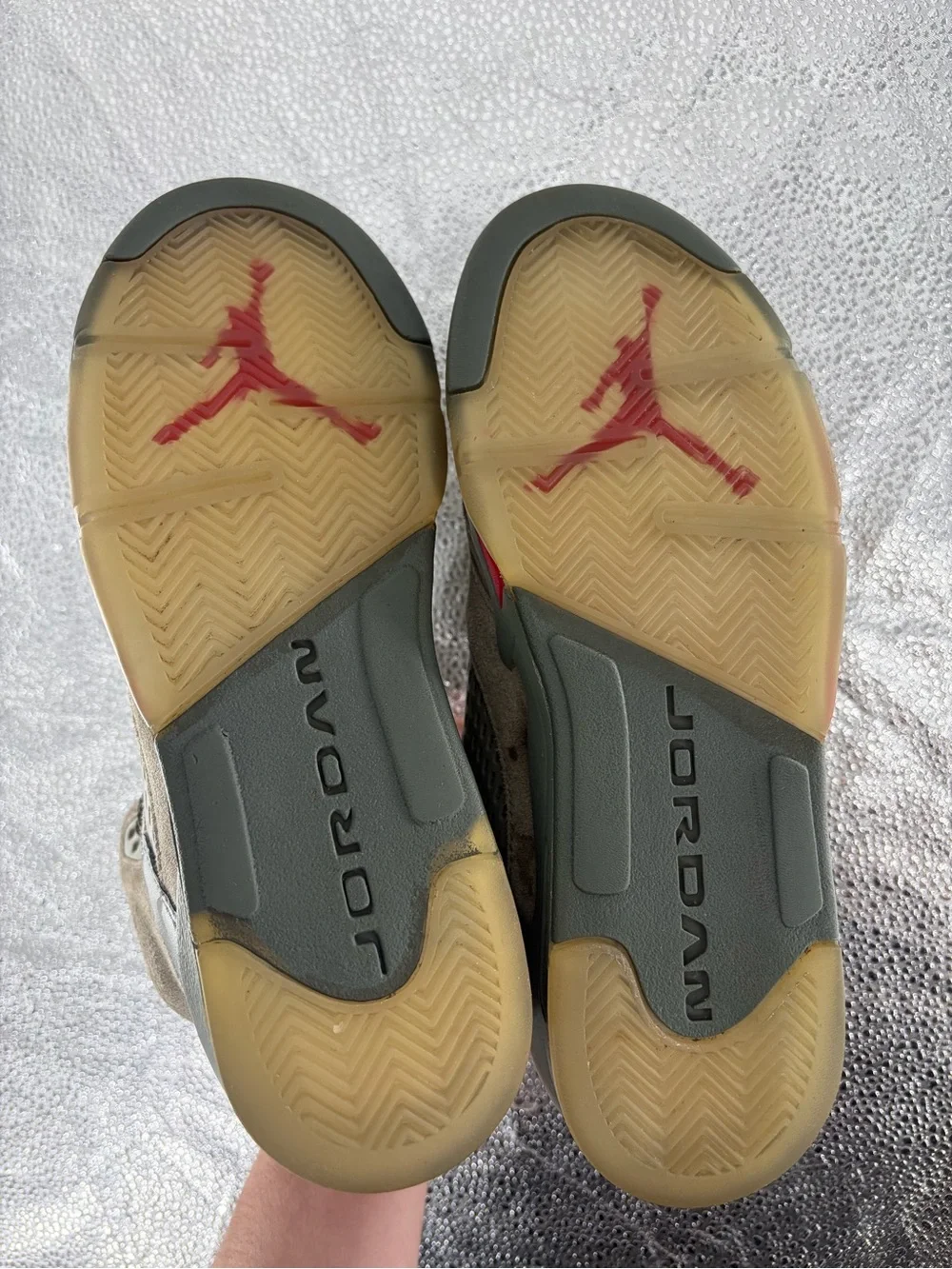 Air Jordan 5 Camo Gray Red